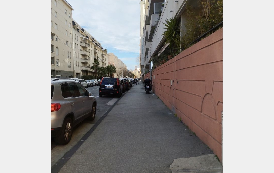 Annonces MARSEILLE 10EME : Appartement | MARSEILLE (13010) | 95 m2 | 235 000 € 